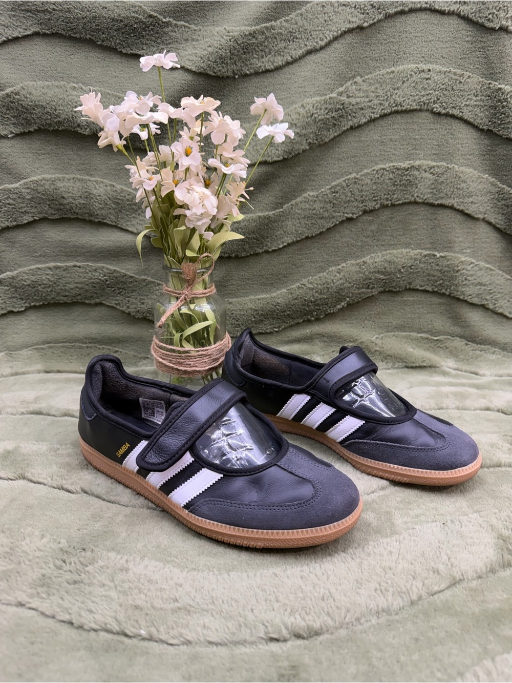 Samba Mary Janes